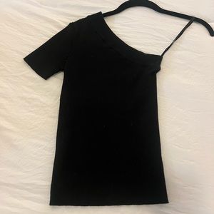 One shoulder knit tight top